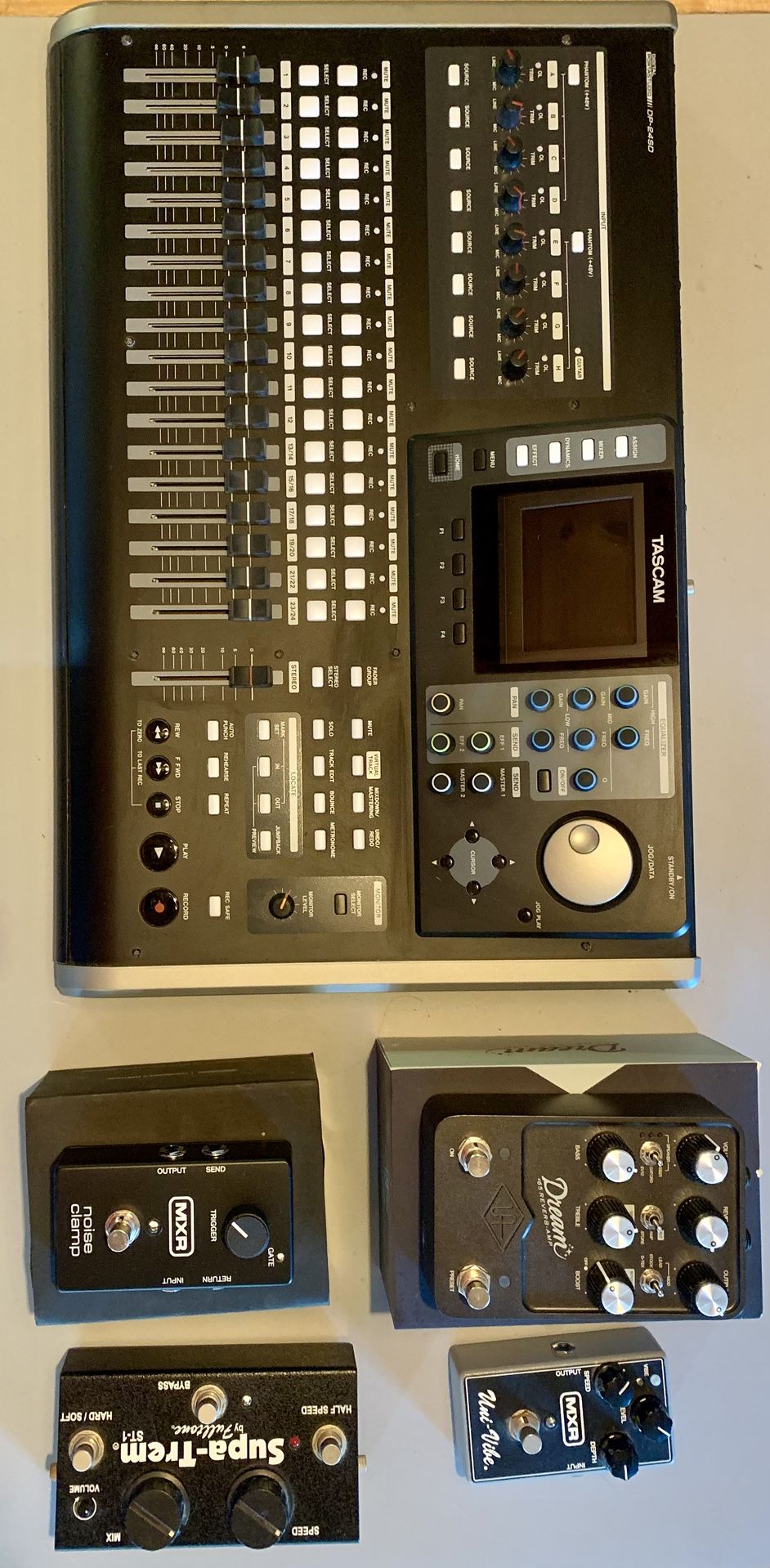 Digital Portastudio + Dream ‘65 Deluxe Reverb And Other Guitar Pedals