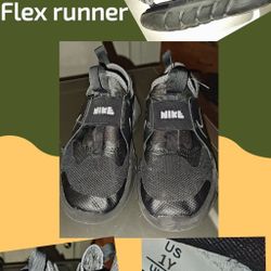 Nike Flex Runner Size 1Y