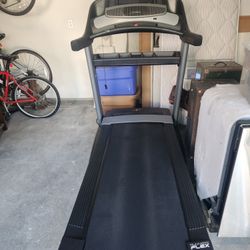  Nordic Track Treadmill 