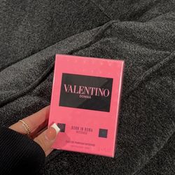 Woman’s Vale Perfume 