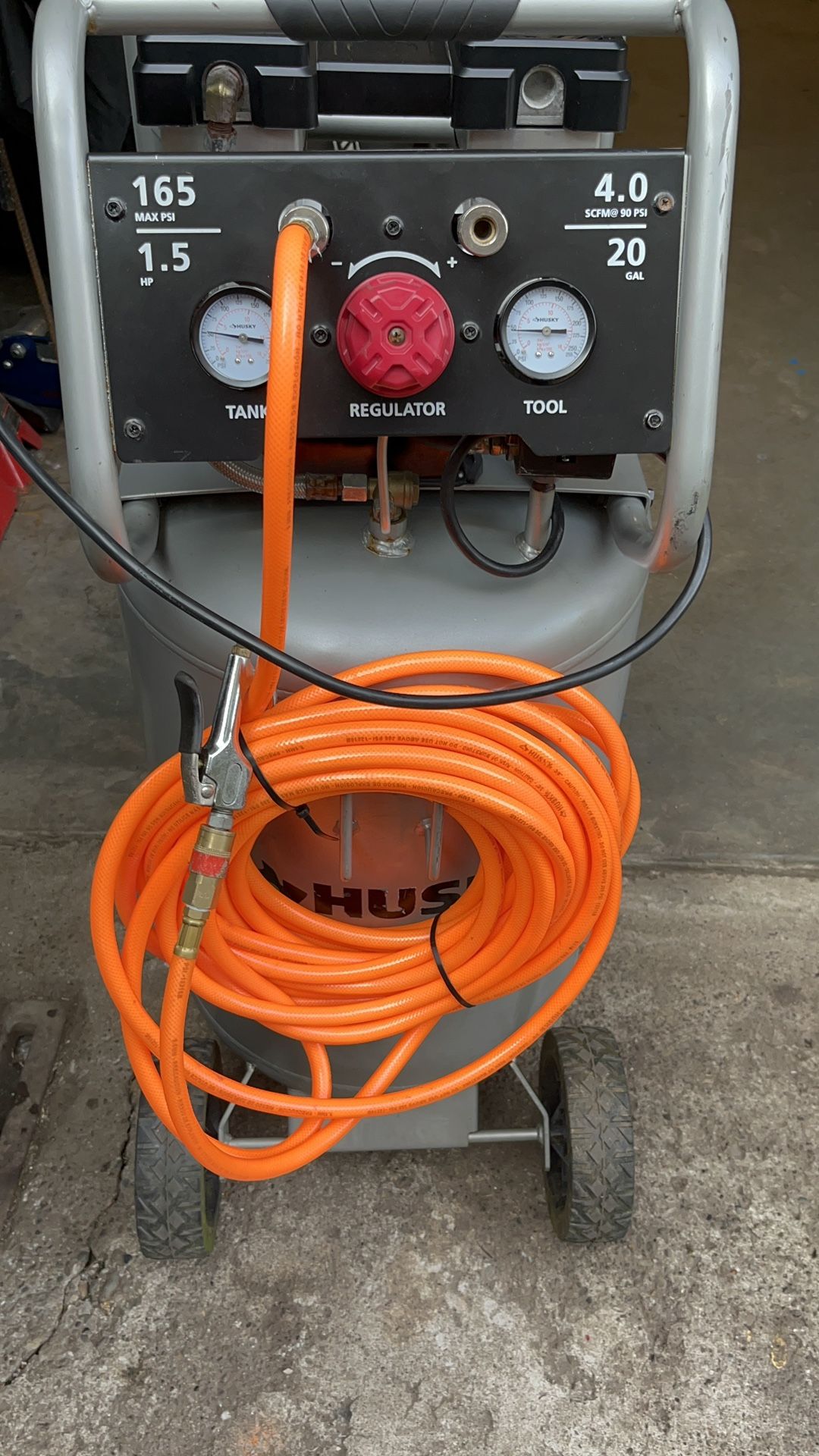 AIR COMPRESSOR HUSKY