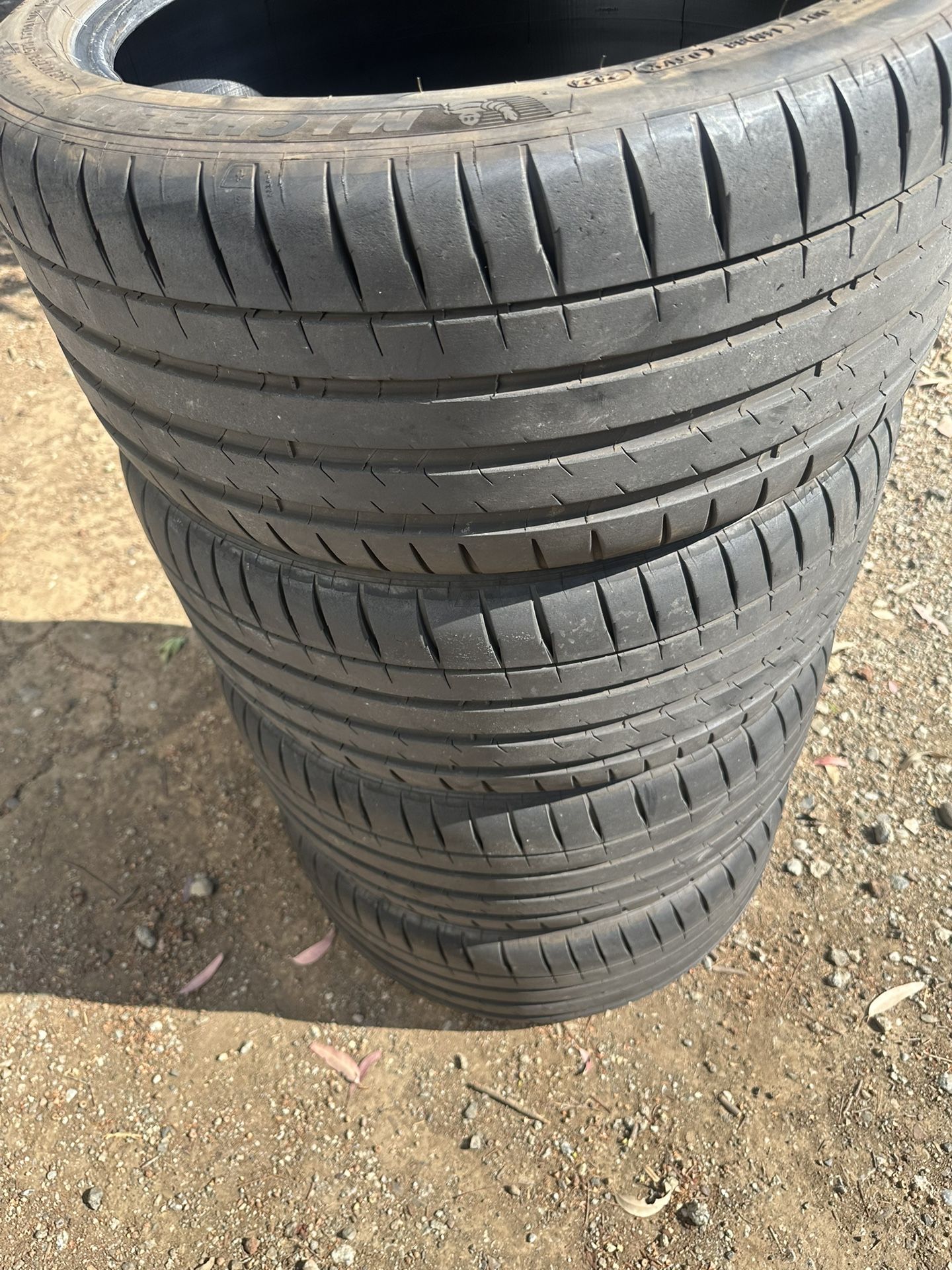 245/40/18 Micheline Tires