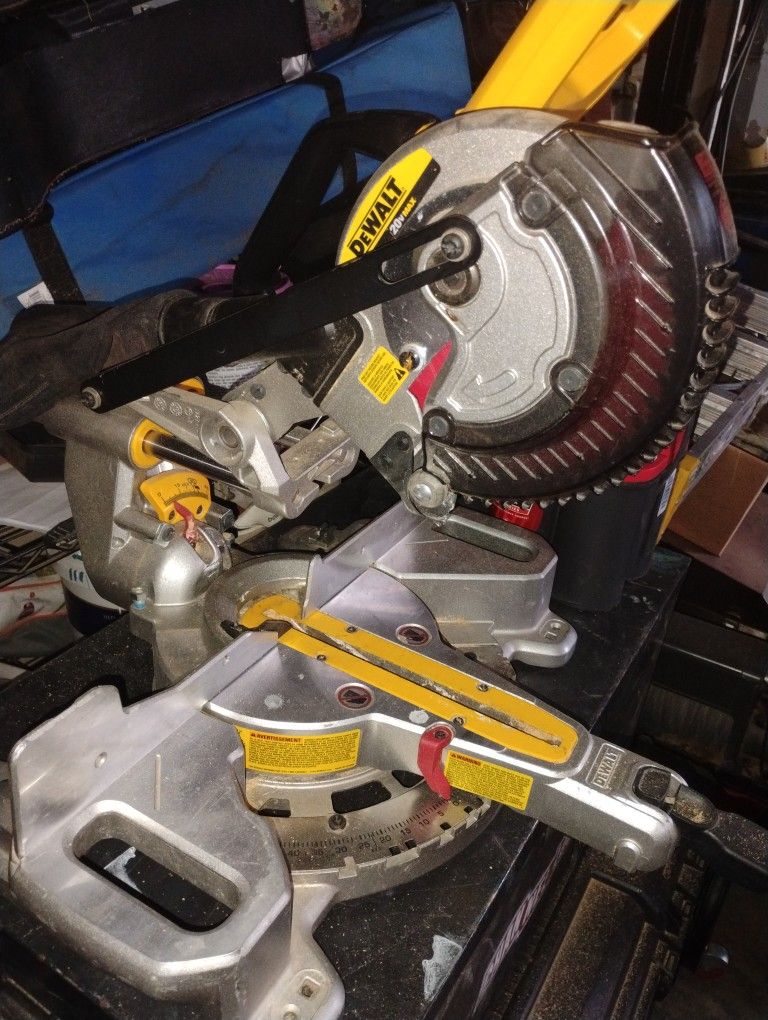 Dewalt