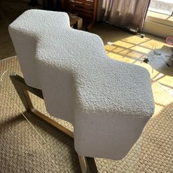 Bench / Ottoman- Buclé style 