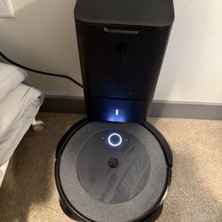 Roomba I3+ Self Emptying Robot Vacuum 