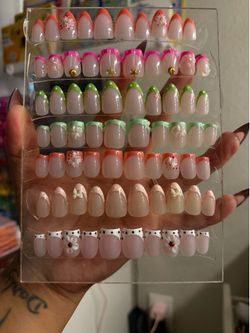 Press on nails