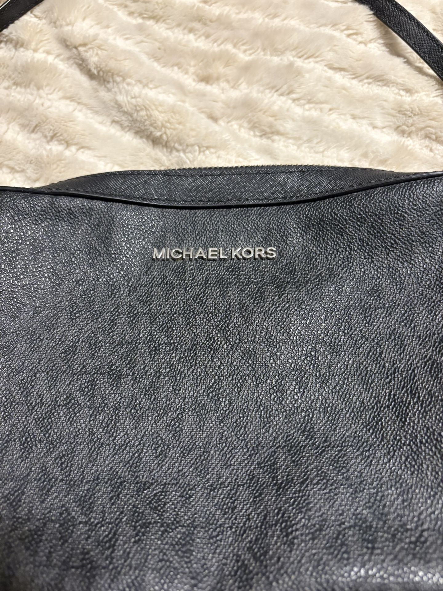 Michael Kors Jet Set Travel Crossbody