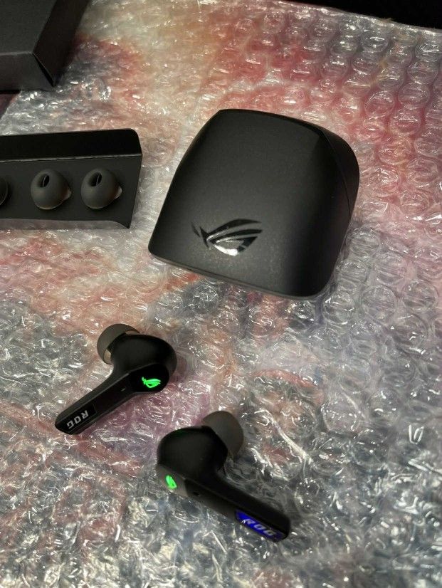 New ASUS ROG Cetra True Wireless Gaming Headphones (2.4 GHz & Bluetooth 5.3, ROG SpeedNova, 24-bit 96 kHz Audio, Dirac Opteo, Bone-Conduction AI Micro