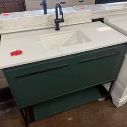 40 In. Single Sink Bathroom Vanity In Dark Green With Matter Black Faucet