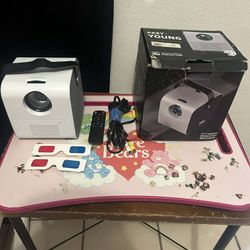 HD Mini Projector Like New