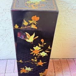 Black Lacquered Chinese Pedestal