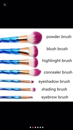 Makeup brushes