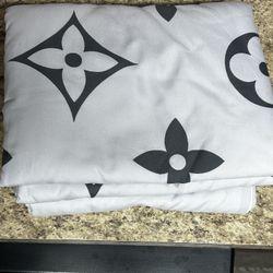 Louie Vuitton Sheets Size Queen