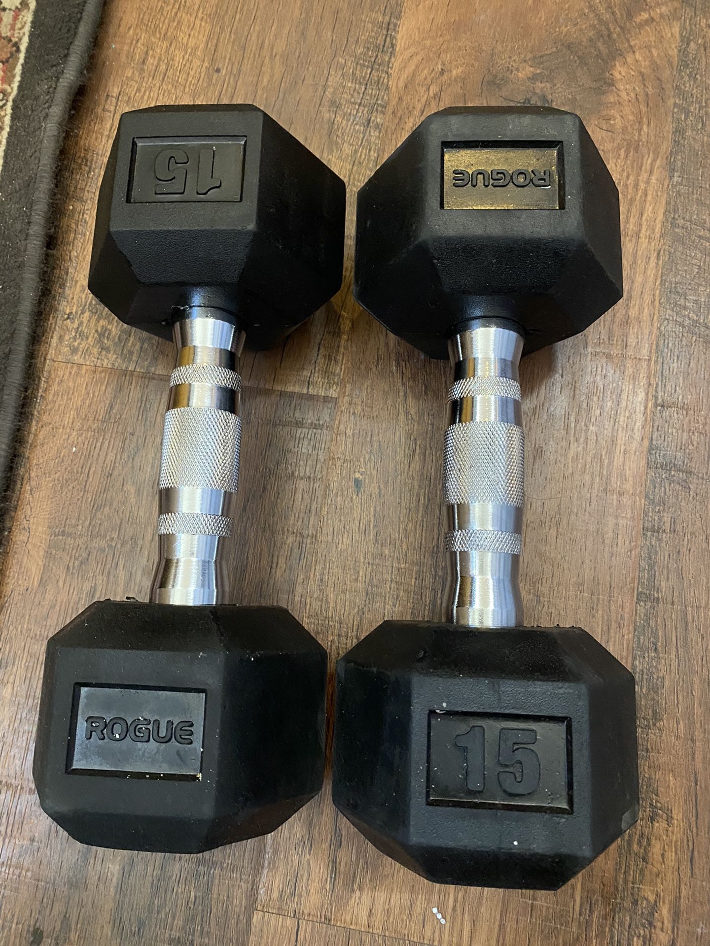 New, Rogue 15lb rubber hex dumbbell