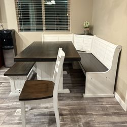 Dining Room Table 