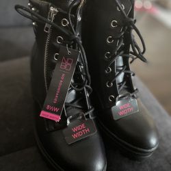 Woman’s Boots
