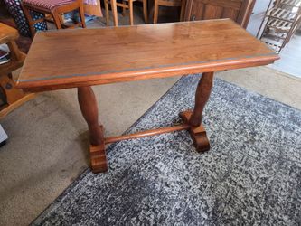 Wooden sofa table/side table with glass topper