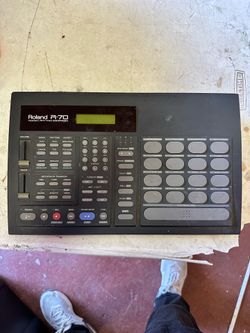 Roland R-70 Human Rhythm Composer Drum Machine — Untested / As-Is