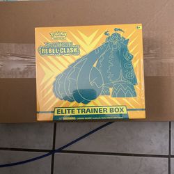 Rebel Clash Etb