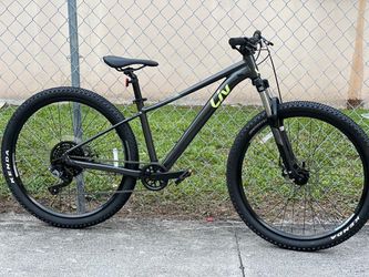 Giant Liv Tempt 27.5” MTB , Frame S