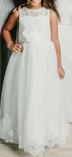 Wedding Flower Girl Dress Size 6-7 With Flower Girl Basket 