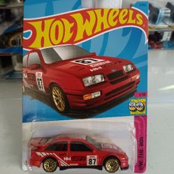 Hot Wheels '87 Ford Sierra Cosworth 