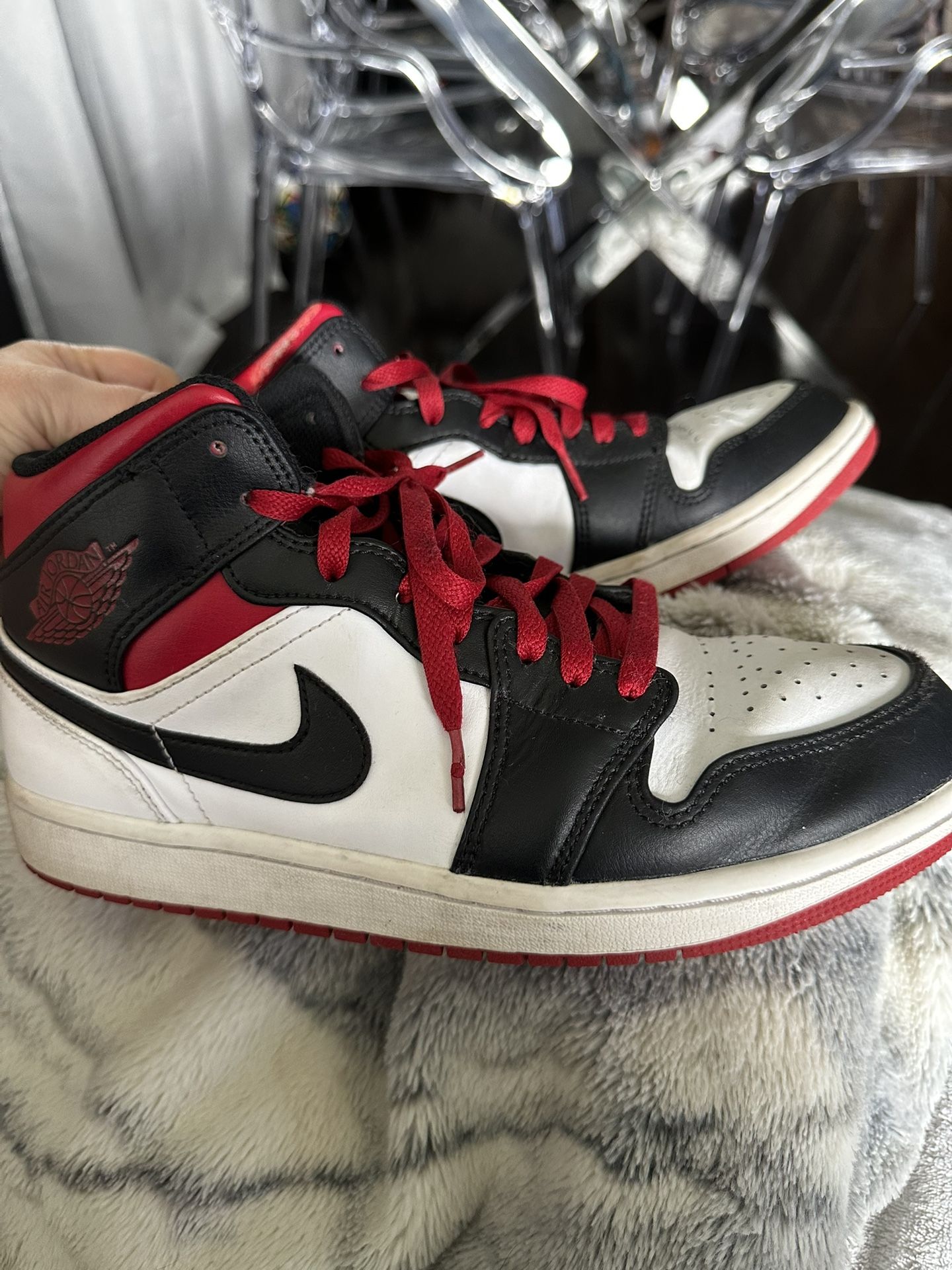 Men’s Air Jordan Retro Mid 1 - Size 9.5