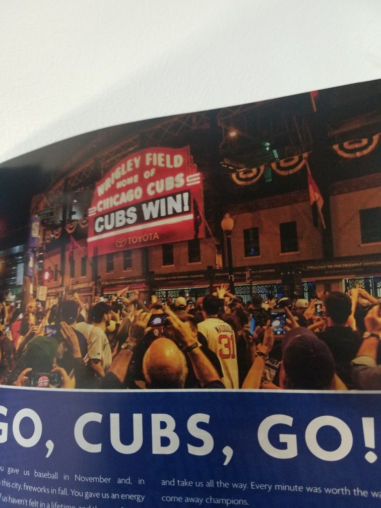 ⚾️Chicago Cubs Commemorative 2016 Championship Magazine Issue