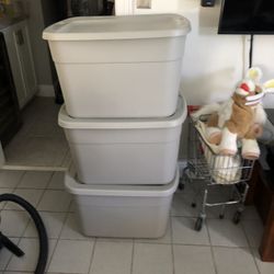 Storage Bum Bundle With Lids 
