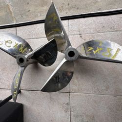 Stainless Steel Boat Propellers – 18 x 29 – Left & Right Set 