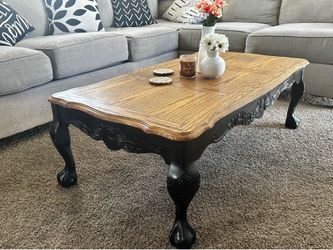 Beautiful Vintage Style Coffee Table