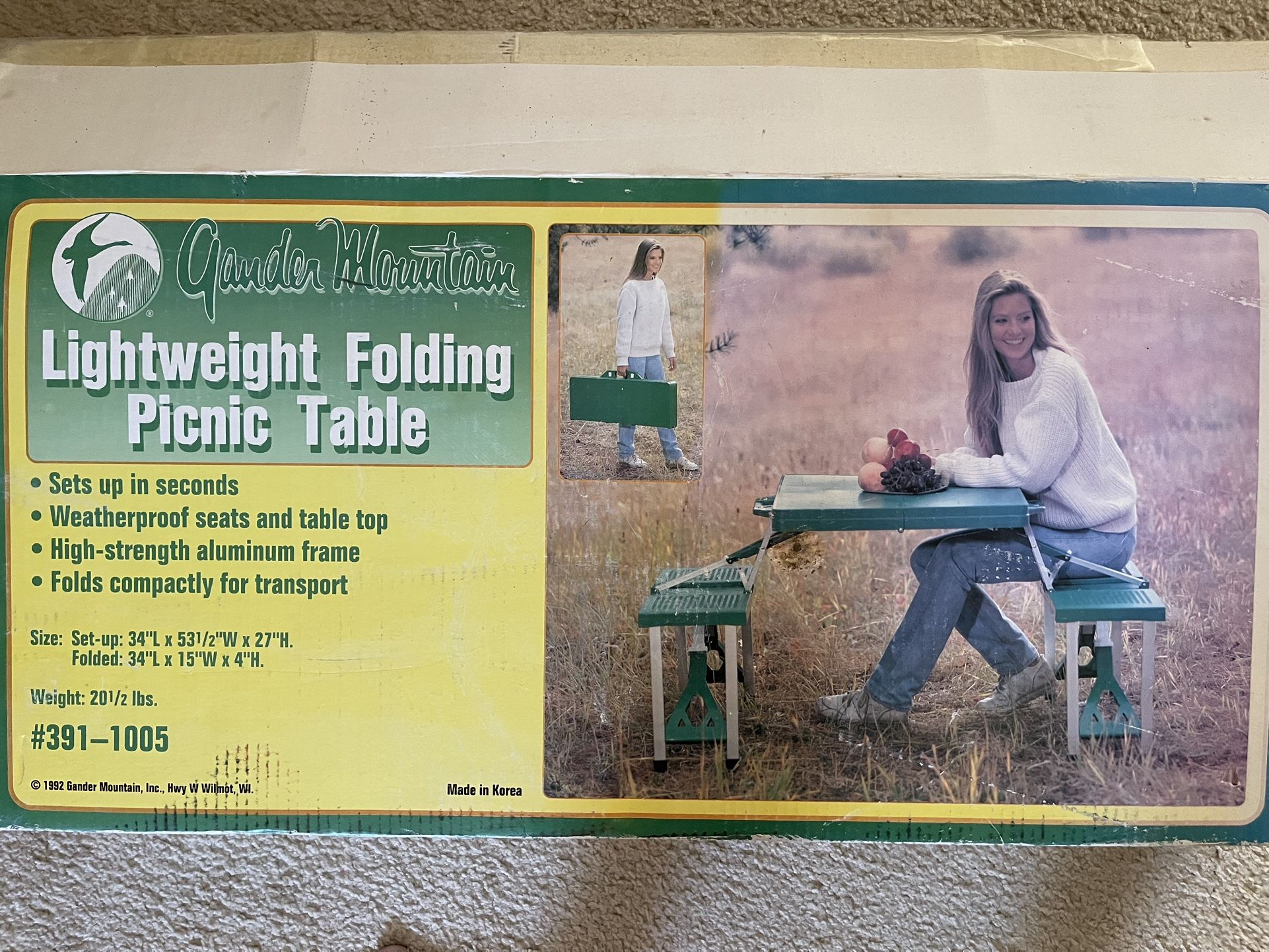 Lightweight Folding Picnic Table
