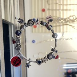 pandora bracelet 16 charms 