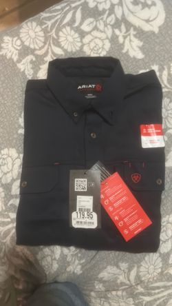 Brand new men’s Ariat FR shirt size M