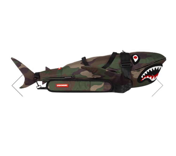 SPRAYGROUND Shark Duffel Bag for Sale in Tujunga, CA - OfferUp