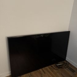 3 LG TVs 75”, 65”, 65”