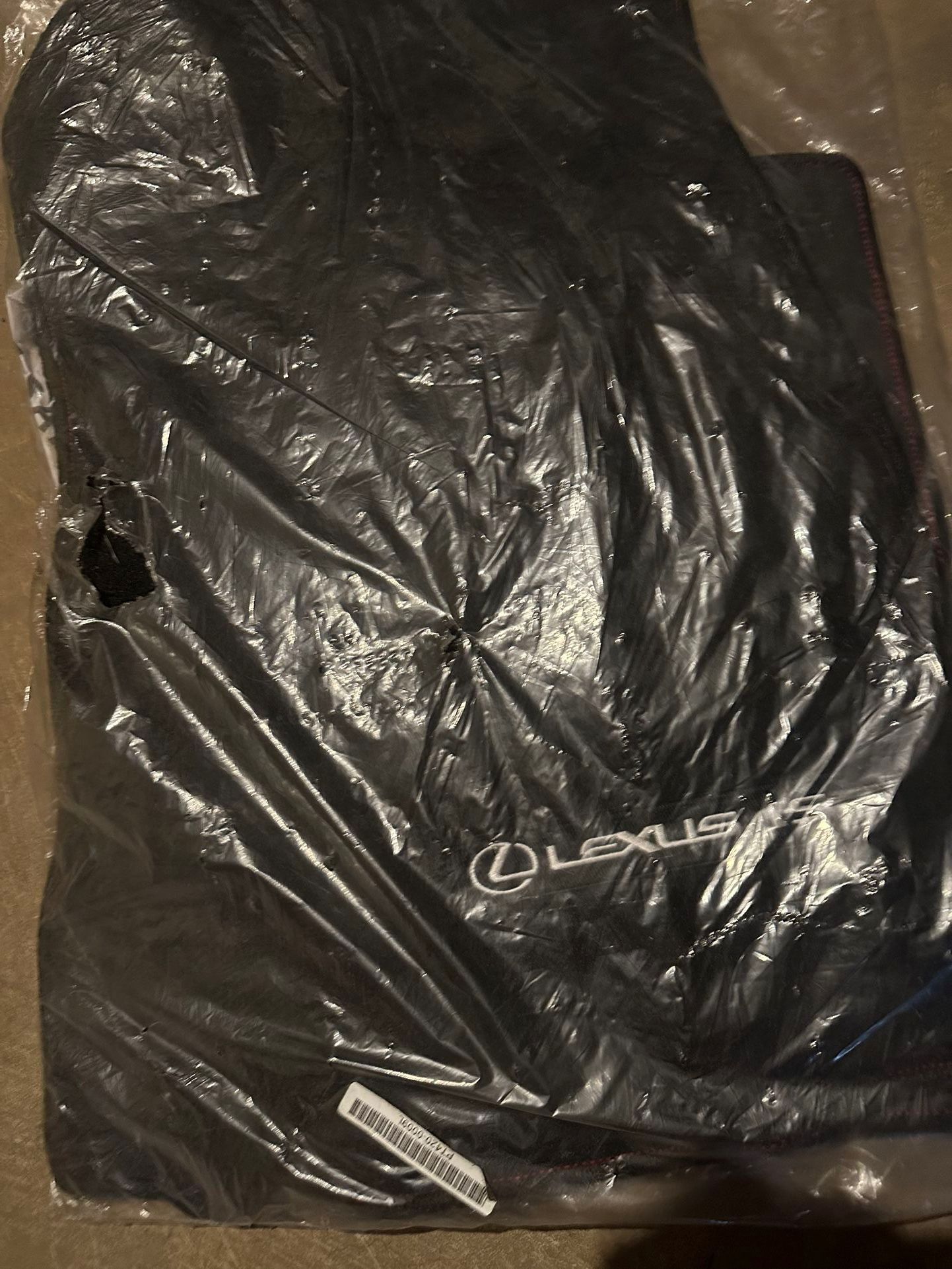 Brand New Genuine Unopened Lexus IS Carpet Mats