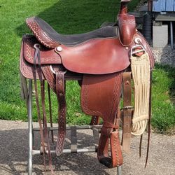 Dakota Brand Saddle