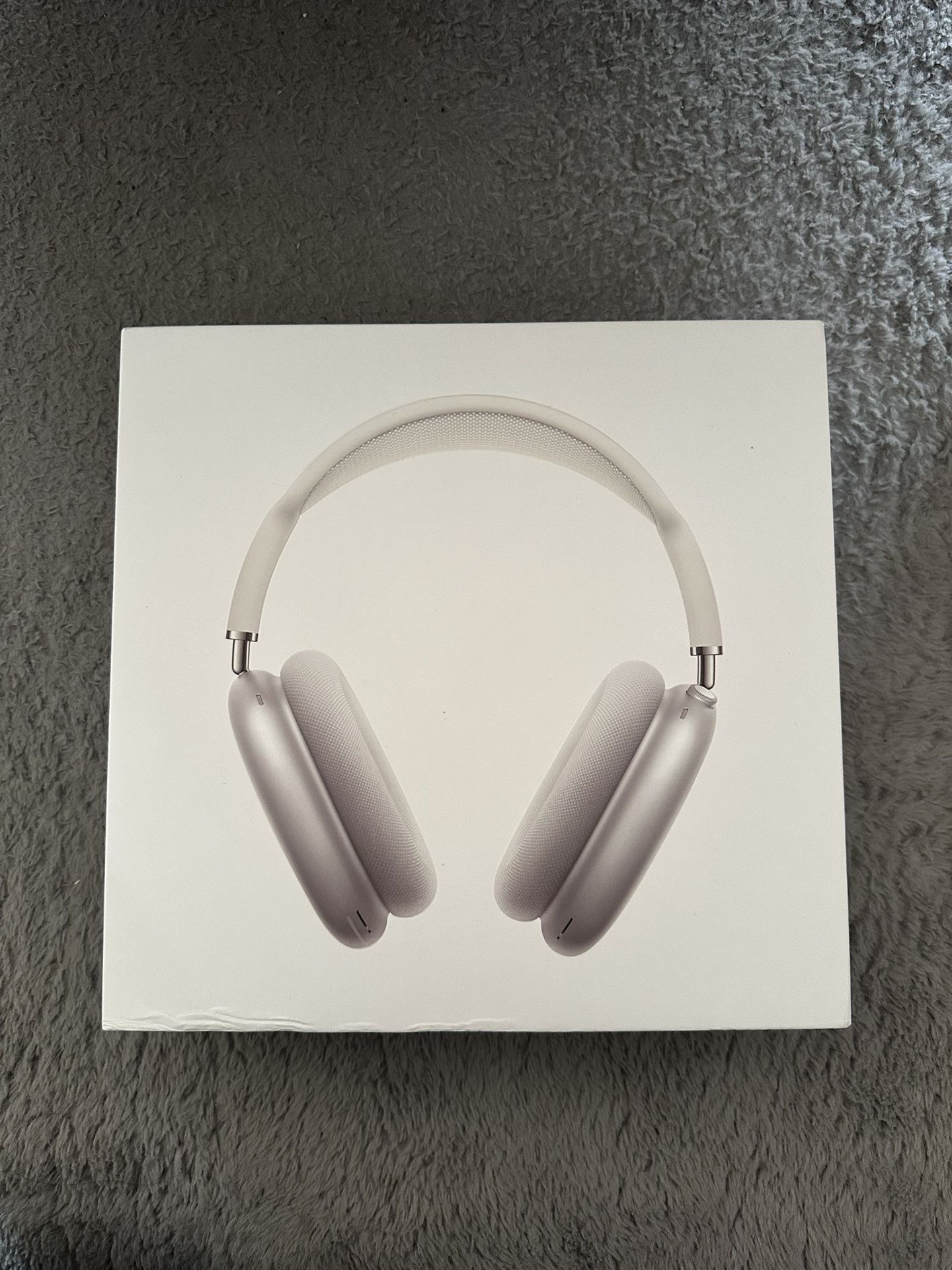 *NEW* Silver Airpod Pro Max