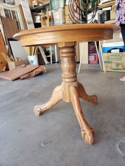 Solid Oak Ball & Claw Side Table Round