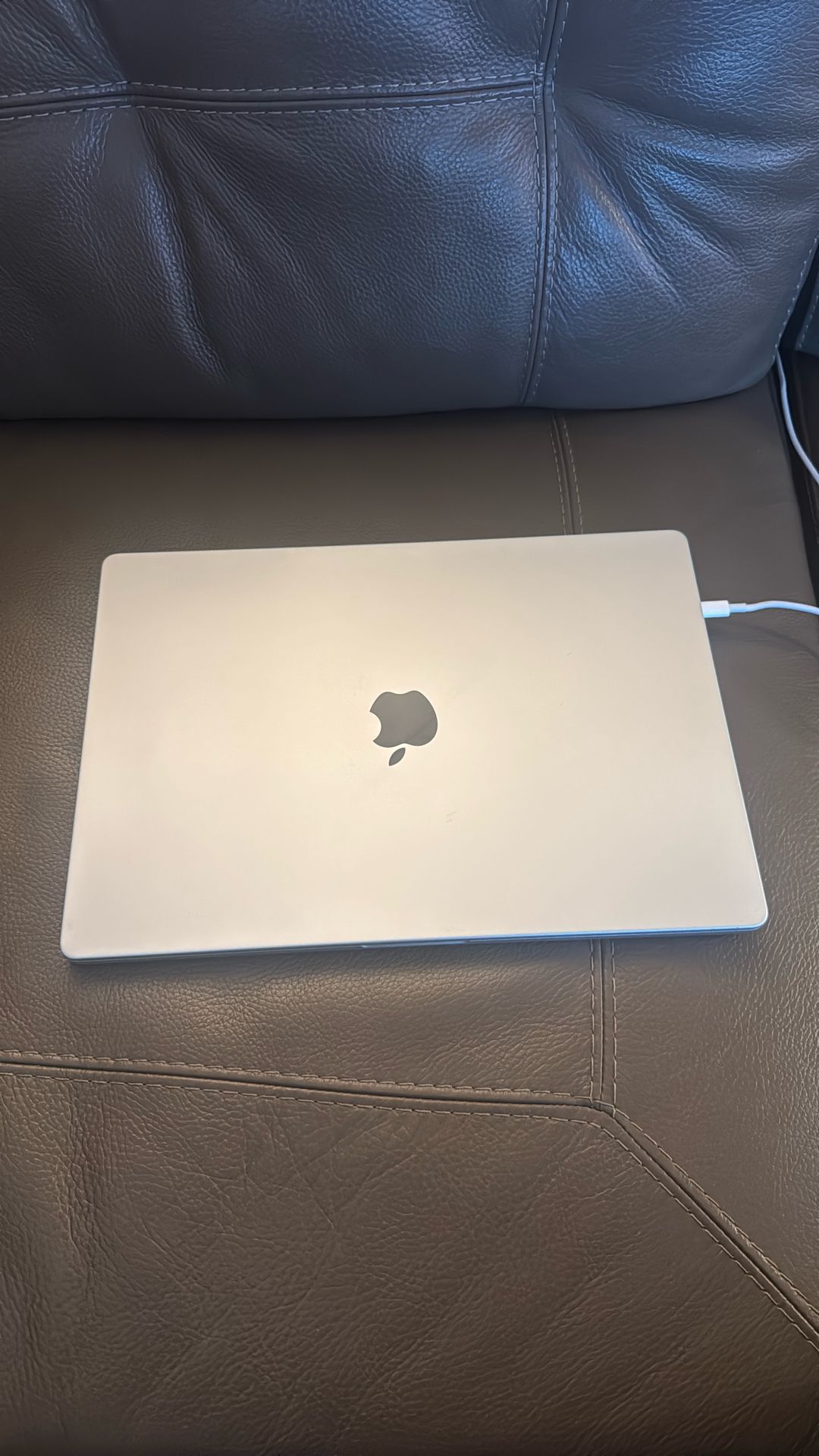 MacBook Pro 16” 2021 M1