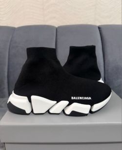 Balenciagas black & white
