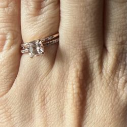 Morganite Stone Engagement Ring And Wedding Band