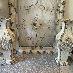 Beautiful vintage three pieces declaration