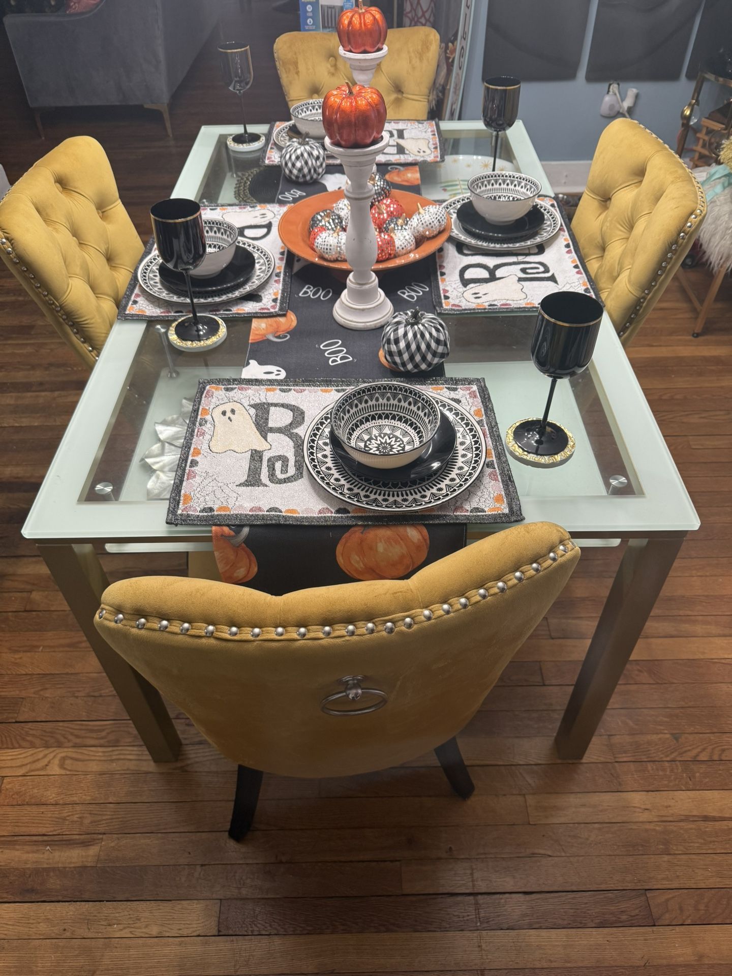 Dining Set With Table And 4 Chairs