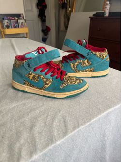 Nike Dunk Premium SB Mid Peacock size 9