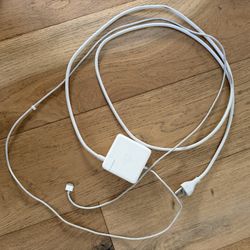 Apple MacBook Pro MagSafe Power Adapter 