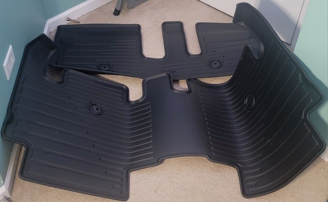 brand new kia ev9 winter floor mats 2nd and 3rd row only. (MUST SELL TODAY)