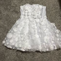 White Strapless Floral Appliqué Mini Dress