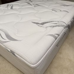 Basically New Great Queen Mattress!